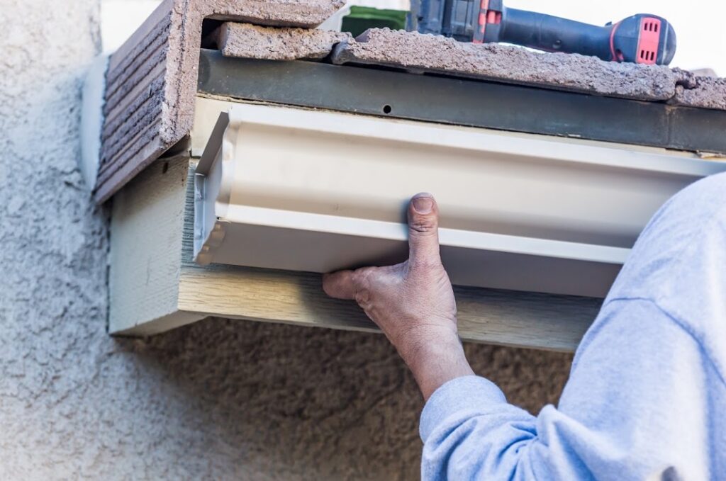 signs gutters is failing in Oklahoma City